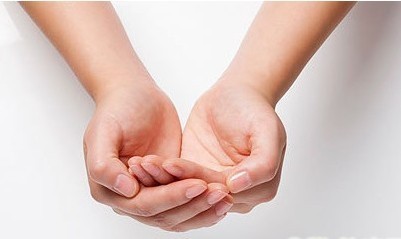 手腳冰涼的女人更易患癌？