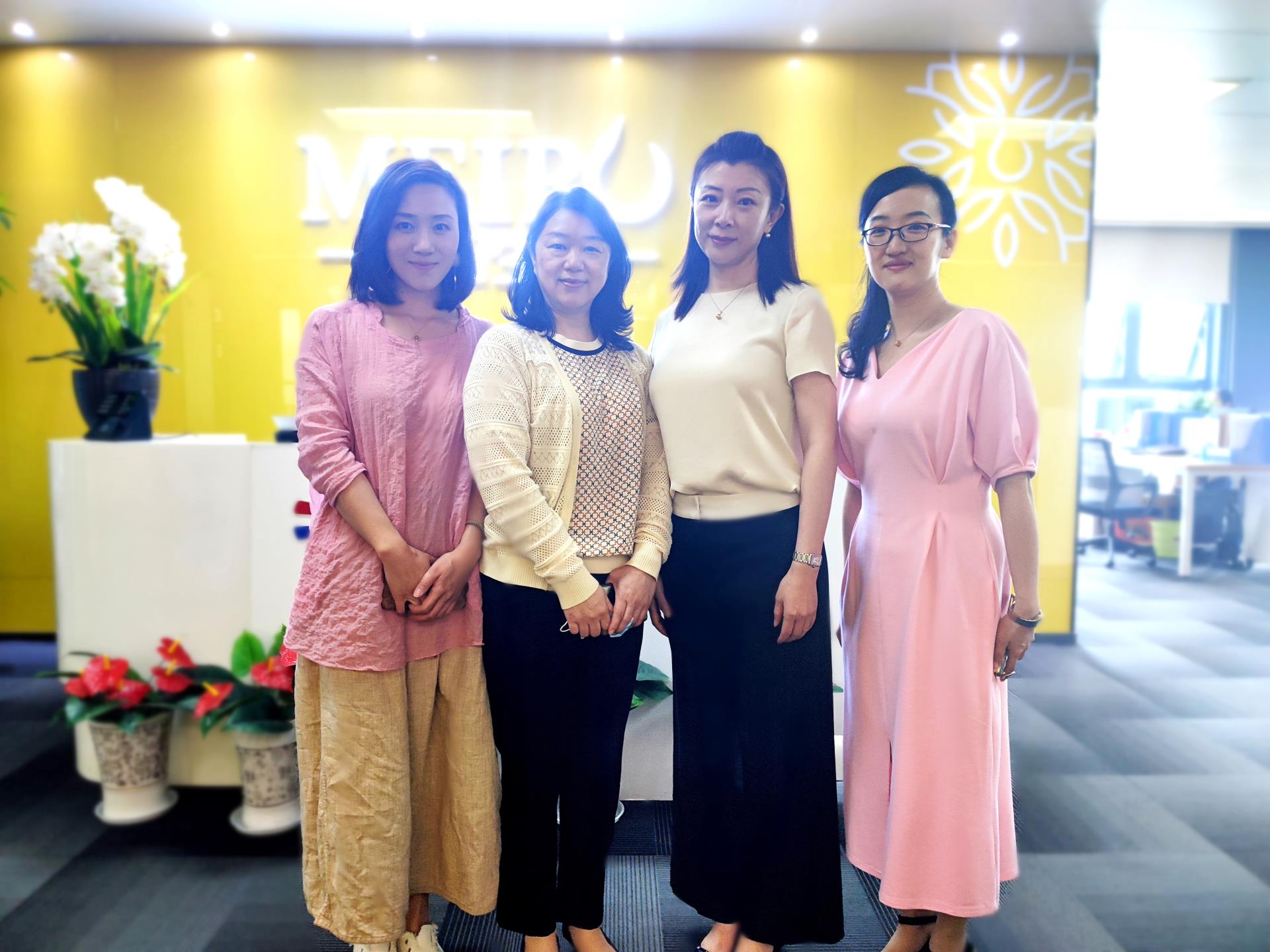 江岸區婦聯領導蒞臨東信醫藥集團走訪調研，助力企業發展